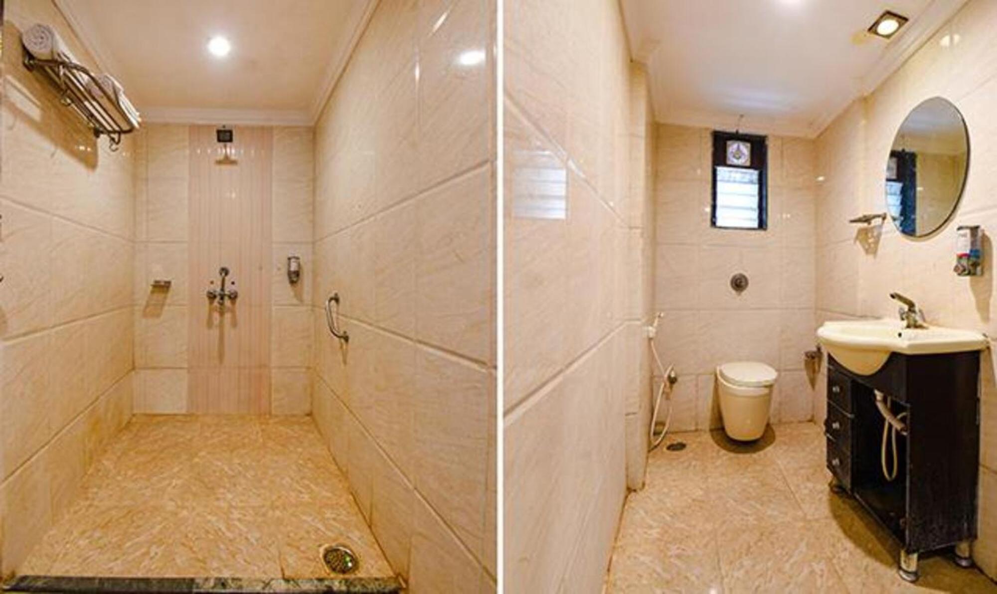 Hotel Shirdi Sai Wada Esterno foto