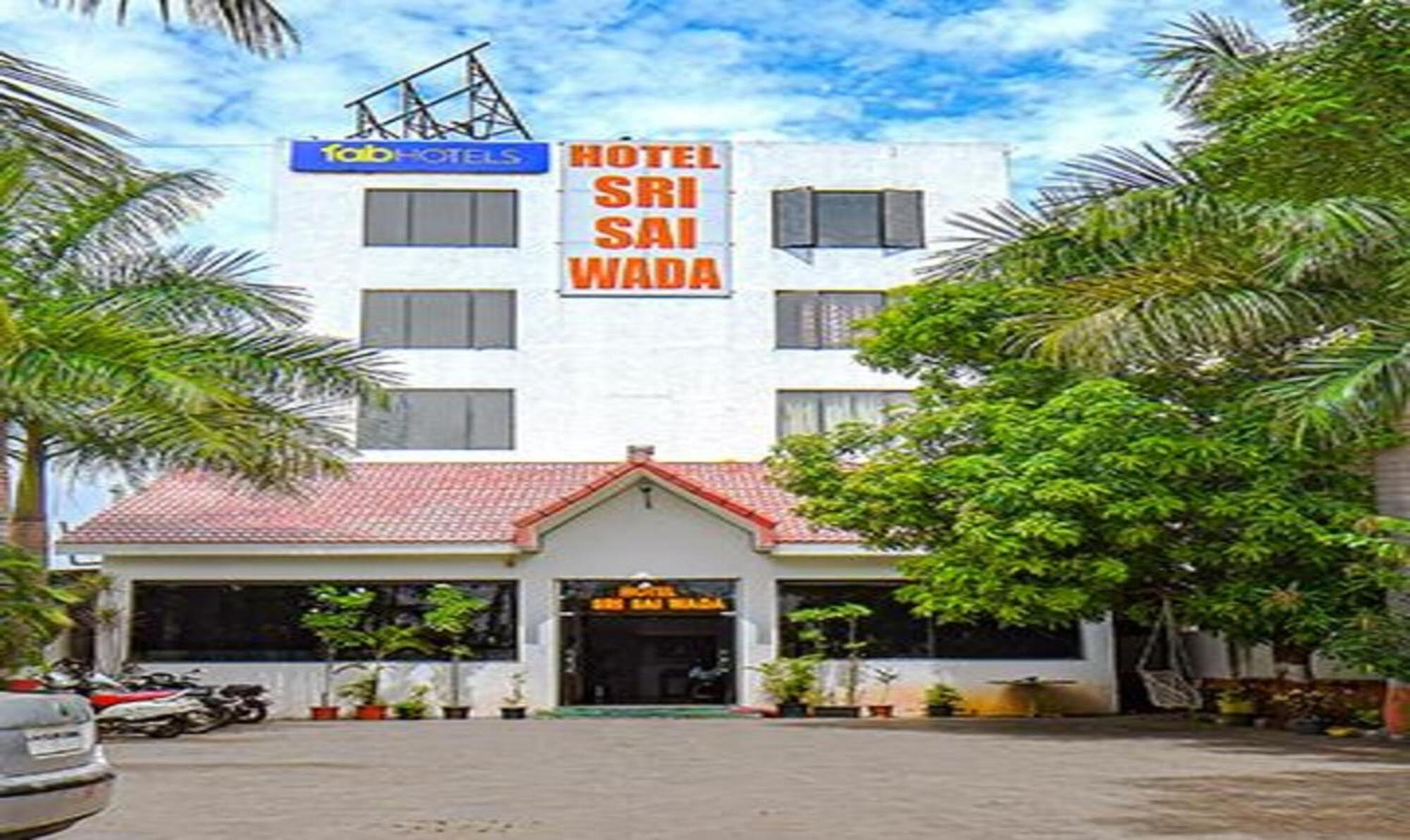 Hotel Shirdi Sai Wada Esterno foto